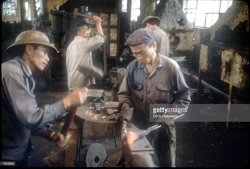 Picture 15 of Vietnam in 1980 in the photo of Dirck Halstead
