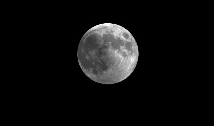 Picture 1 of Vietnam is about to welcome the half-moon eclipse on February 11