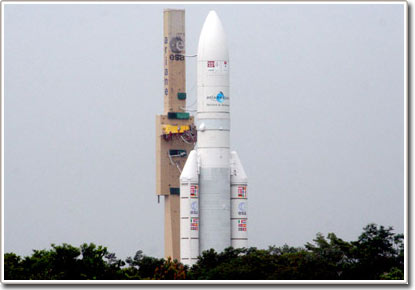 Picture 3 of Vietnam successfully launched the first satellite