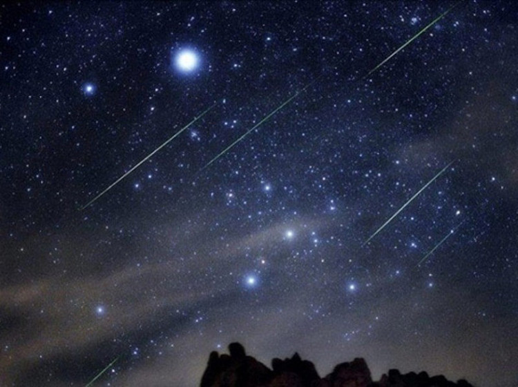 Picture 2 of Vietnam welcomed the first meteor shower in 2017, the maximum frequency of 100 tracks / hour