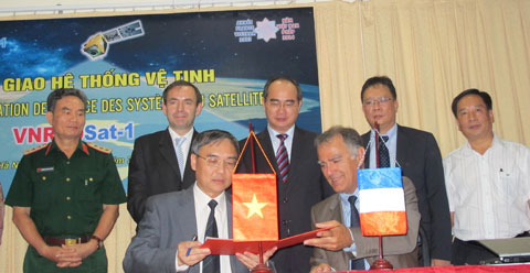 Picture 1 of Vietnam will use VNREDSat-1 effectively