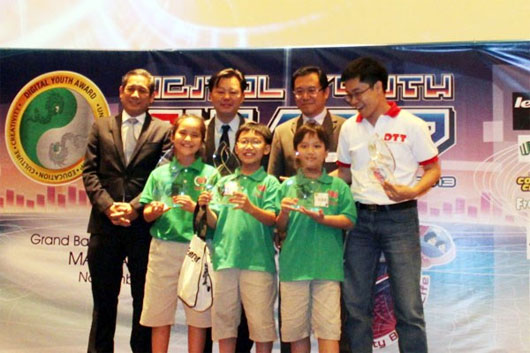 Picture 1 of Vietnam won the first-class international Robotics competition