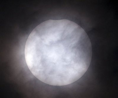 Picture 15 of Vietnamese residents and the world eagerly watch eclipse