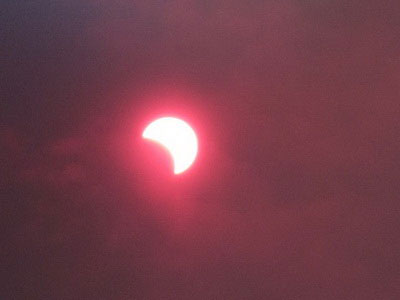 Picture 6 of Vietnamese residents and the world eagerly watch eclipse