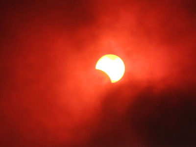Picture 7 of Vietnamese residents and the world eagerly watch eclipse