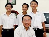 Picture 1 of Vietnamese students lost prizes at the international competition on water