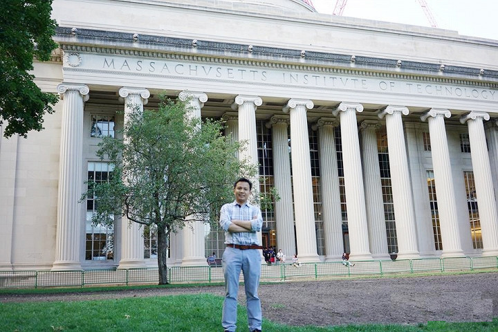 Picture 2 of Vietnamese young scientist and dream of renewable energy for his homeland