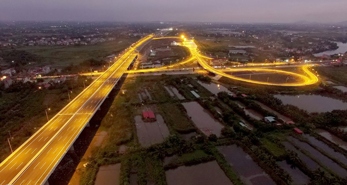 Picture 18 of View the most modern highways in Vietnam before the opening day