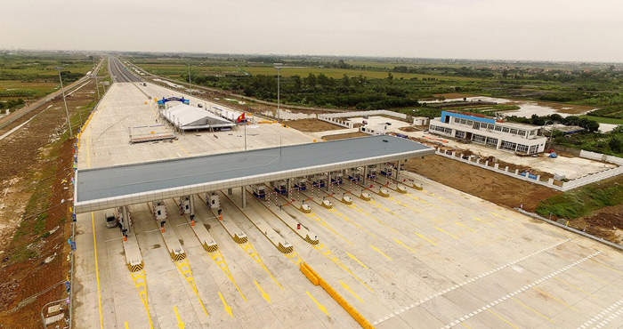Picture 9 of View the most modern highways in Vietnam before the opening day