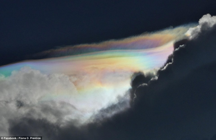 Picture 1 of Virtual clouds appear suddenly in the sky of Australia