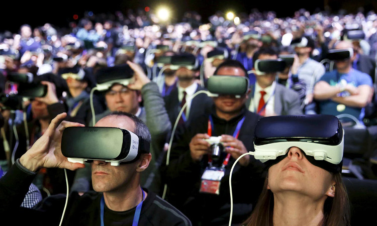 Picture 3 of Virtual reality meditation helps women reduce pain at birth
