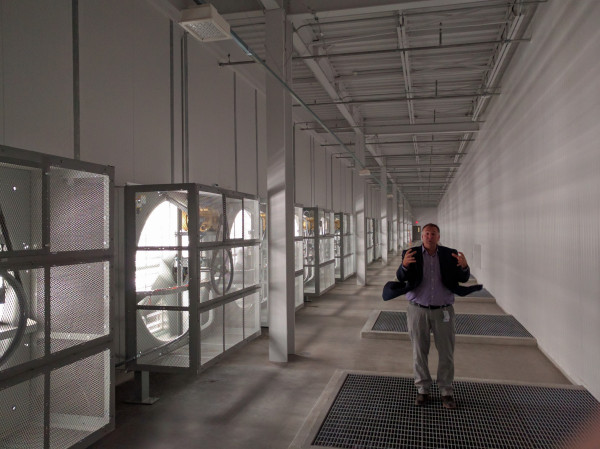 Picture 17 of Visit Facebook's data center, where the app tests over 2,000 phones at the same time