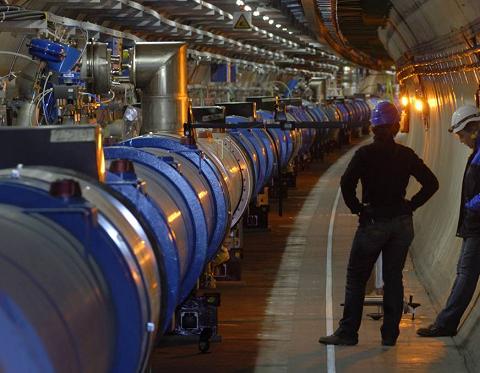 Picture 10 of Visit the biggest machine in human history