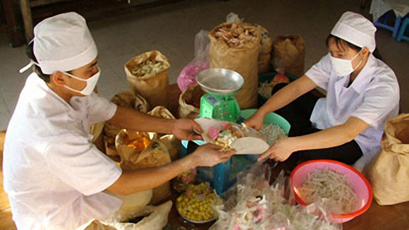 Picture 6 of Visit the famous traditional Tet jam villages in Vietnam