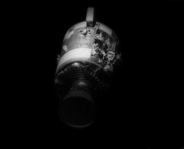 Picture 12 of Vivid images of space astronauts