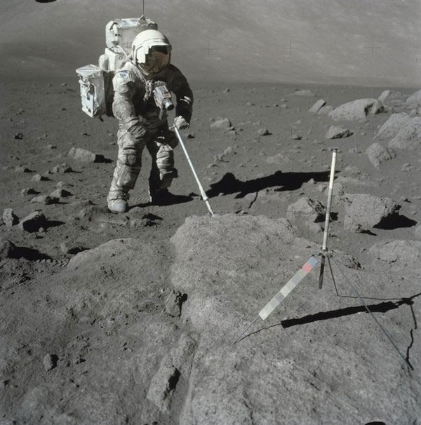 Picture 16 of Vivid images of space astronauts