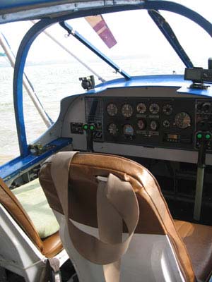 Picture 3 of VNS-41 hovercraft checked at Tri An lake