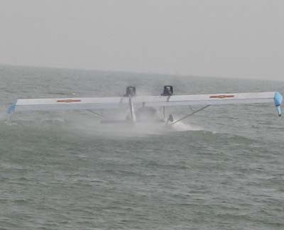 Picture 7 of VNS-41 hovercraft checked at Tri An lake