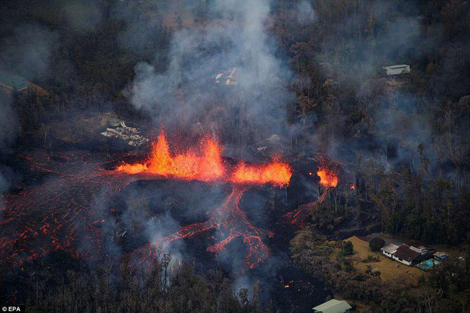Picture 3 of Volcanic eruptions in Hawaii, lava can be seen from outer space