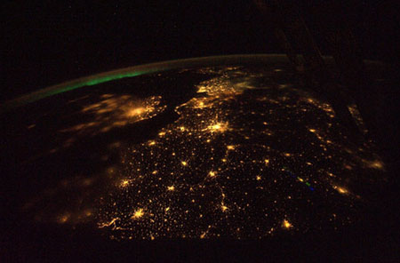 Picture 8 of Watch the earth from the universe