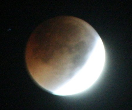 Picture 10 of Watch the Earth swallow the Moon in a record long Moon