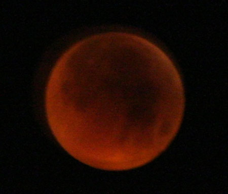 Picture 15 of Watch the Earth swallow the Moon in a record long Moon