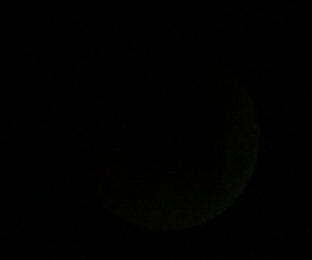 Picture 9 of Watch the Earth swallow the Moon in a record long Moon