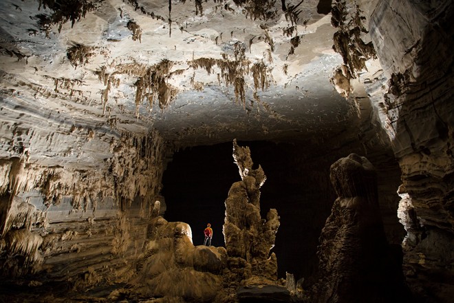 Picture 9 of Watch the giant virtual stalactites in Tien cave