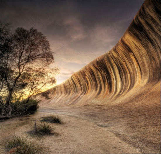 Picture 6 of Watch the magical rocky area with beautiful ripples