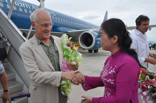 Picture 1 of Welcoming 4 Nobel laureates scientists