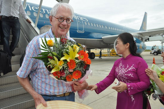 Picture 2 of Welcoming 4 Nobel laureates scientists