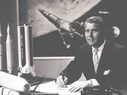 Picture 3 of Wernher Von Braun makes missiles.