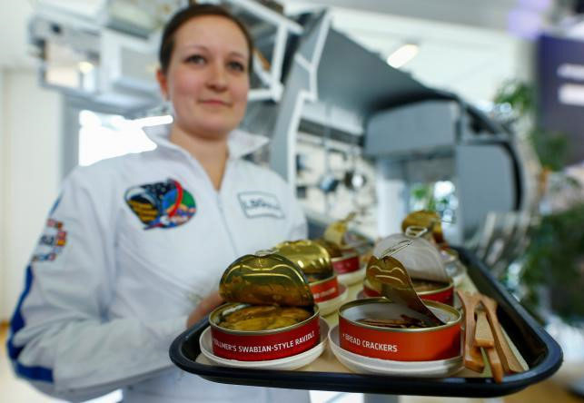 Picture 7 of What do astronauts eat out of space?