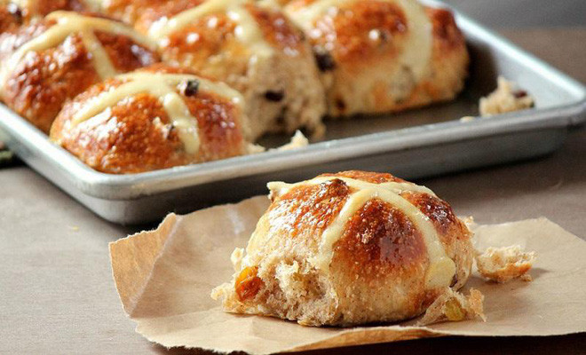 Picture 4 of What do countries eat on Easter?
