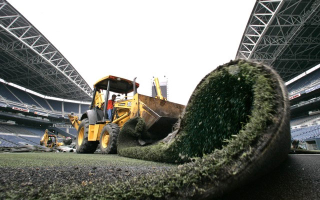 Picture 1 of What do people do with discarded artificial grass?