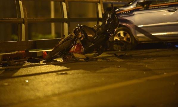 Picture 3 of What do we need to do when we encounter a road accident?