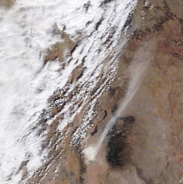 Picture 8 of What does dust storm on Earth look like from space?