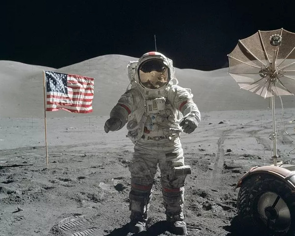 Picture 6 of What happened to the flags left on the Moon?