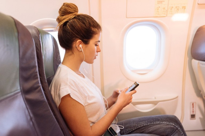 Picture 1 of What happens if the phone does not transfer airplane mode when flying?
