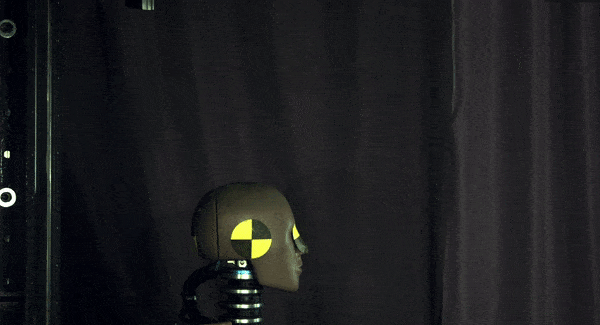 Picture 5 of What happens when a drone plunges into our heads?