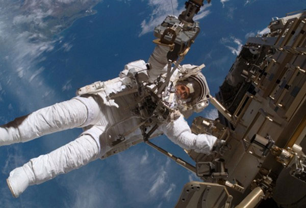 Picture 3 of What happens when not wearing protective gear in space?