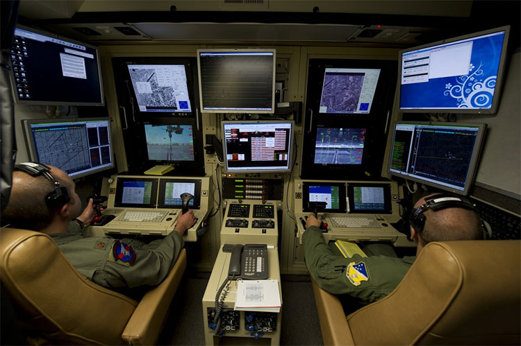 Picture 4 of What is a UAV (drone), how does one control it and what can it be used for?