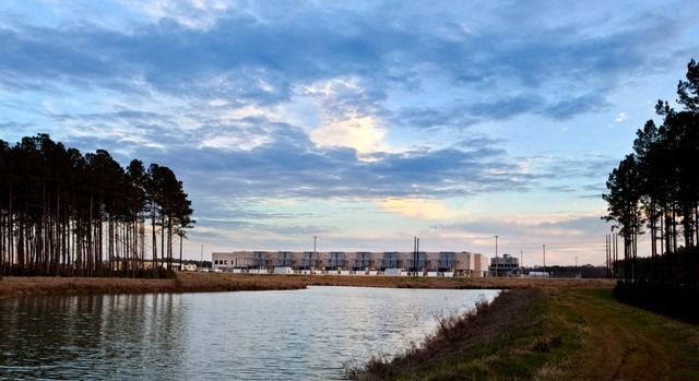 Picture 23 of What is inside Google data center?