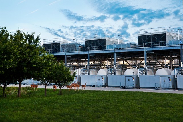 Picture 24 of What is inside Google data center?