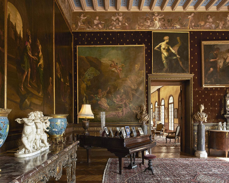 Picture 10 of What is inside the most expensive villa in the history of the world?
