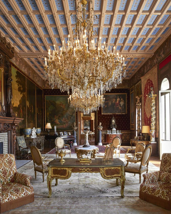 Picture 2 of What is inside the most expensive villa in the history of the world?