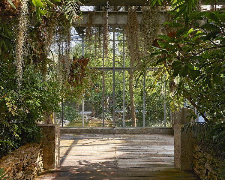Picture 9 of What is inside the most expensive villa in the history of the world?