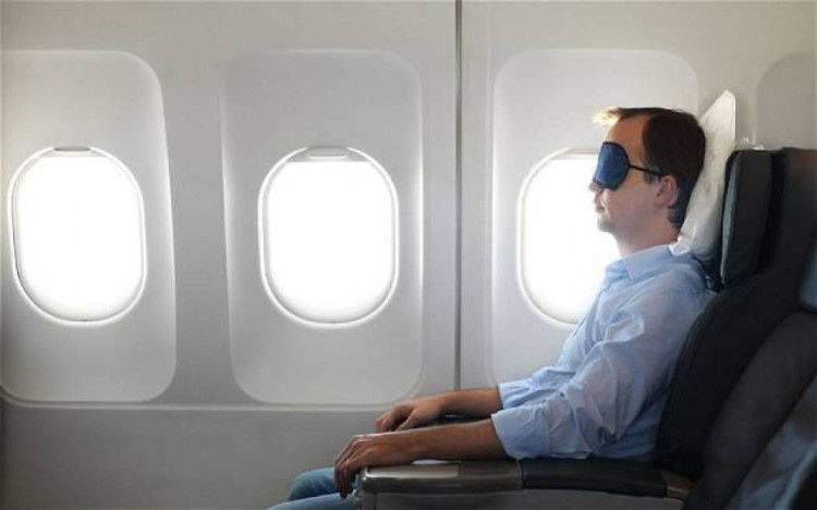 Picture 3 of What is Jet lag and how to avoid jet lag on flight?