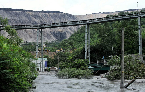 Picture 15 of What is left after the terrible mud flood over