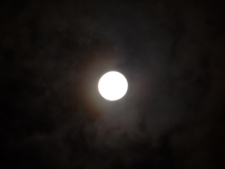 Picture 2 of What is the phenomenon of the turquoise moon?